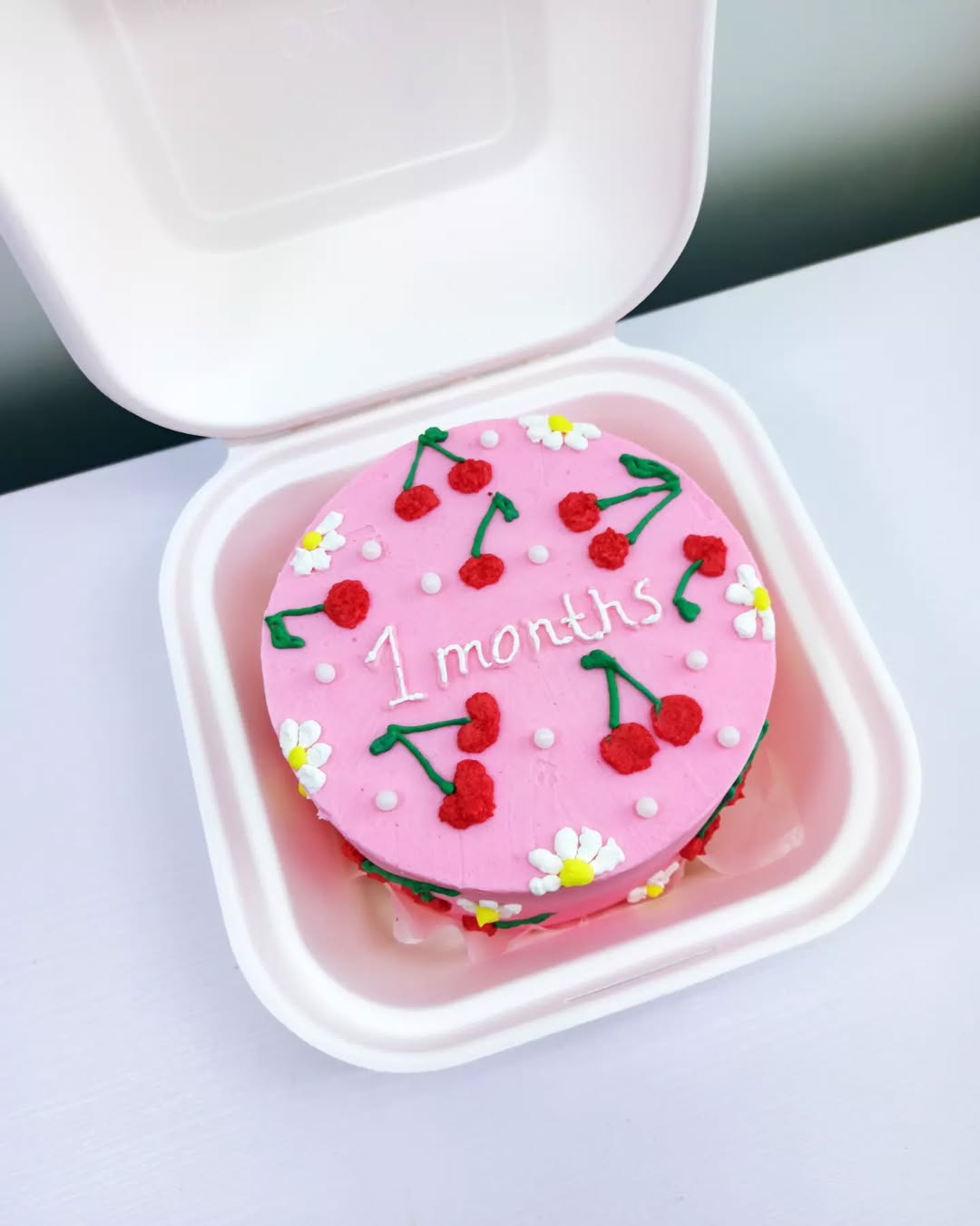 Бенто торт, бенто торт Кривий Ріг, купити бенто торт, порційний торт на замовлення, індивідуальний десерт, невеликий торт, торт для однієї людини, солодкий подарунок Кривий Ріг.