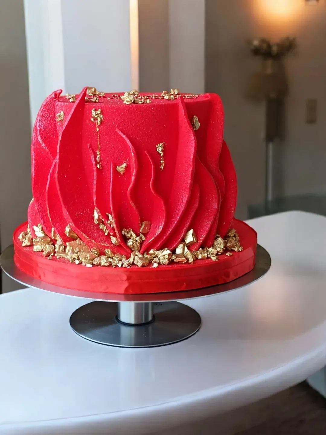 Жіночий торт Кривий Ріг, торт для жінки, торт на замовлення.