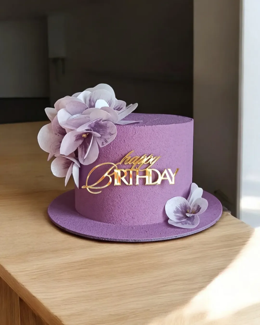 Жіночий торт Кривий Ріг, торт для жінки, торт на замовлення.