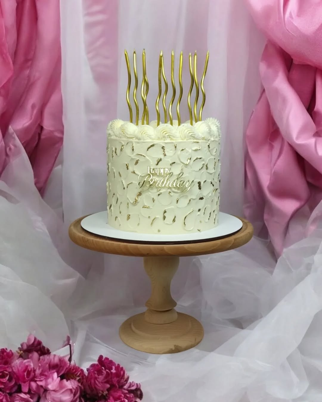 Жіночий торт Кривий Ріг, торт для жінки, торт на замовлення.