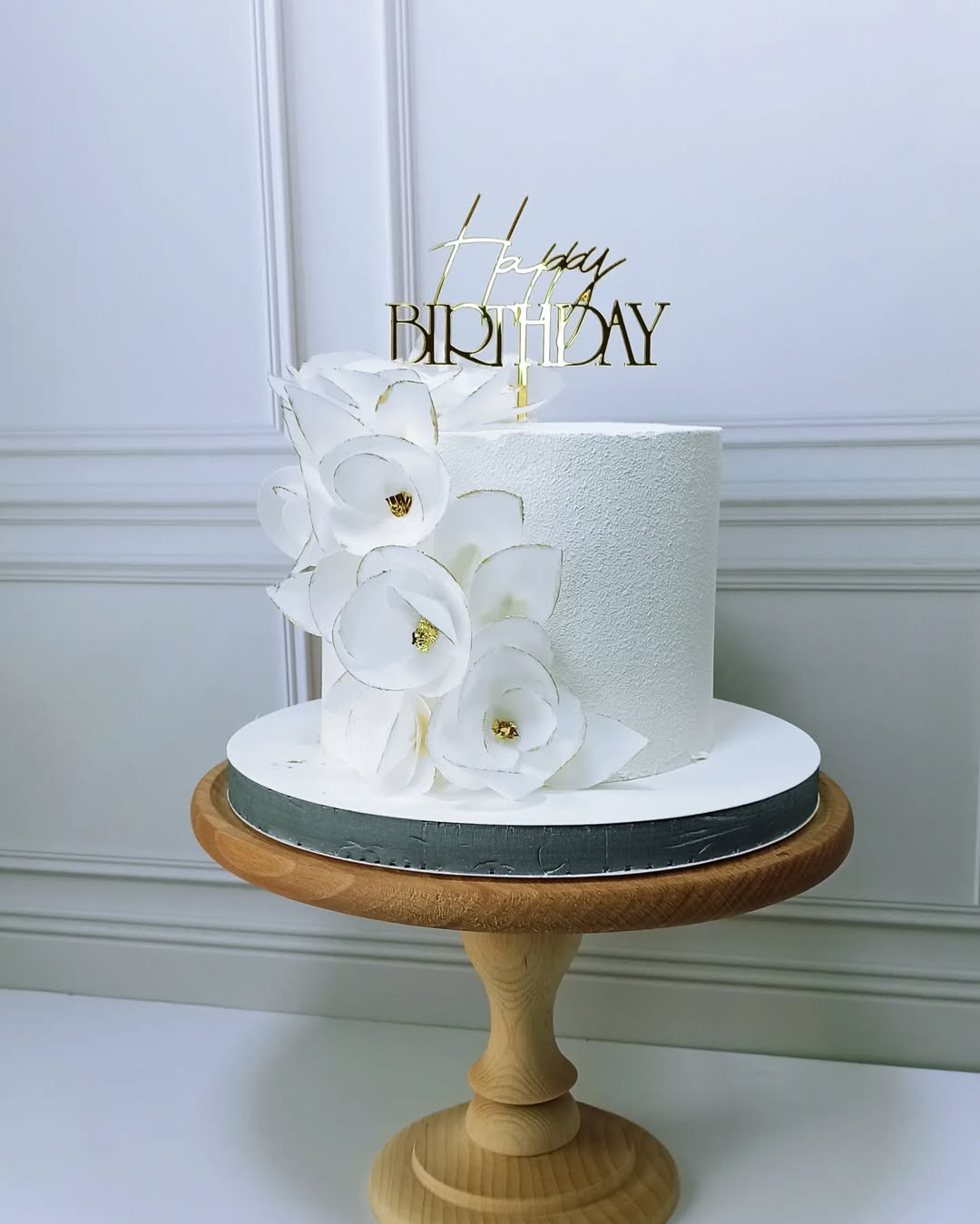 Жіночий торт Кривий Ріг, торт для жінки, торт на замовлення.