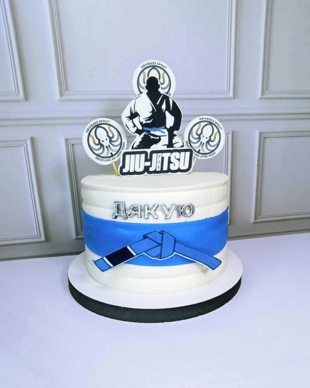 Чоловічий торт Кривий Ріг, торт для чоловіка, торт на замовлення.