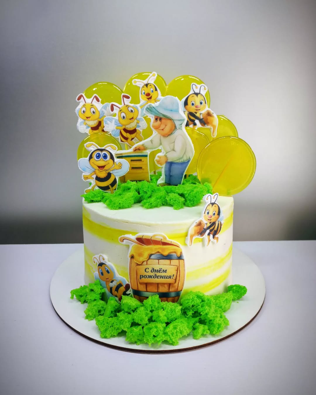 Чоловічий торт Кривий Ріг, торт для чоловіка, торт на замовлення.