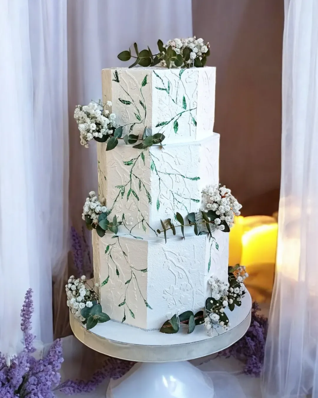 Багатоярусний торт Кривий Ріг, святковий торт, торт на замовлення.