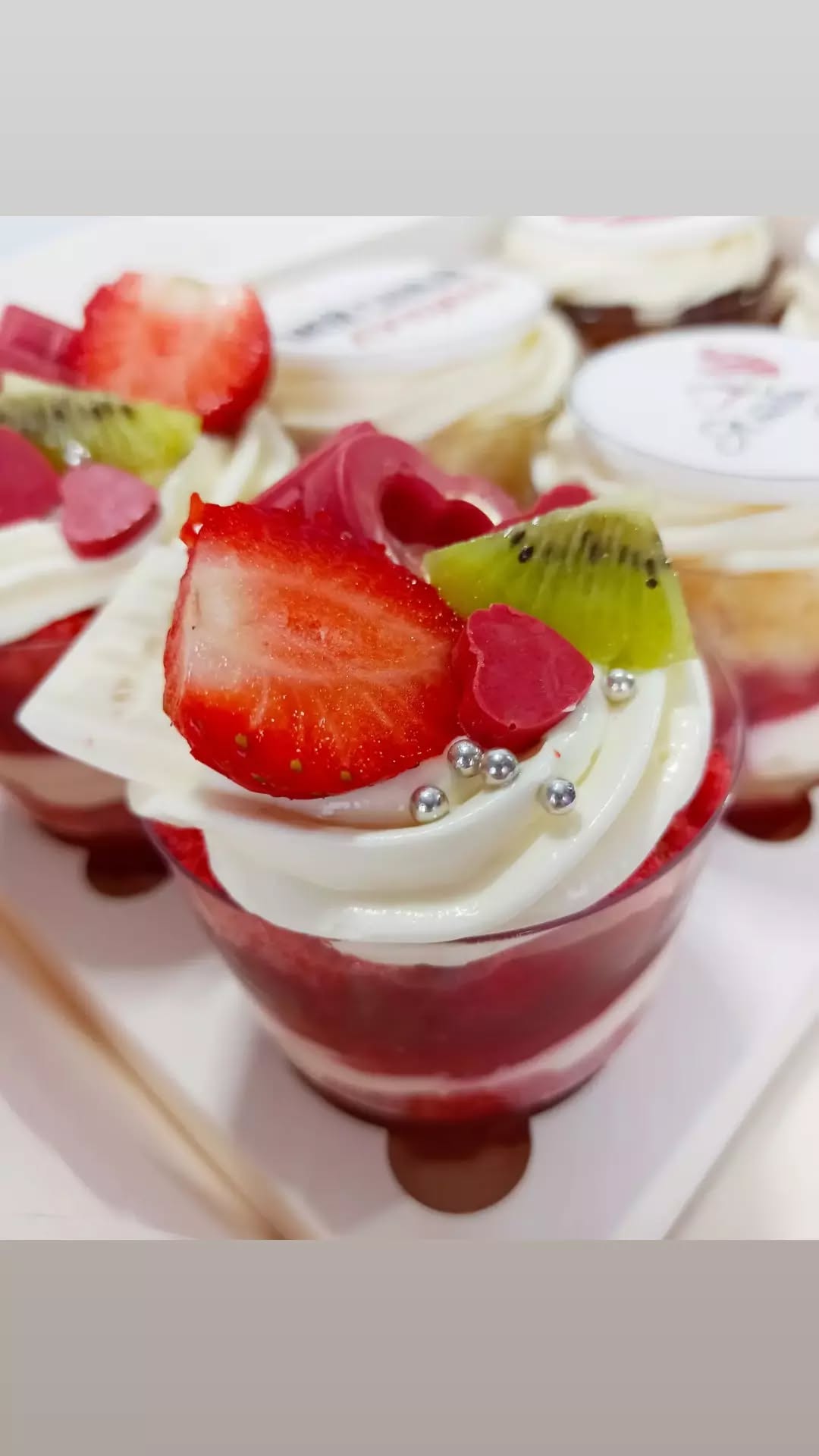 Трайфли Кривий Ріг, десерт у стаканчику, трайфли на замовлення.