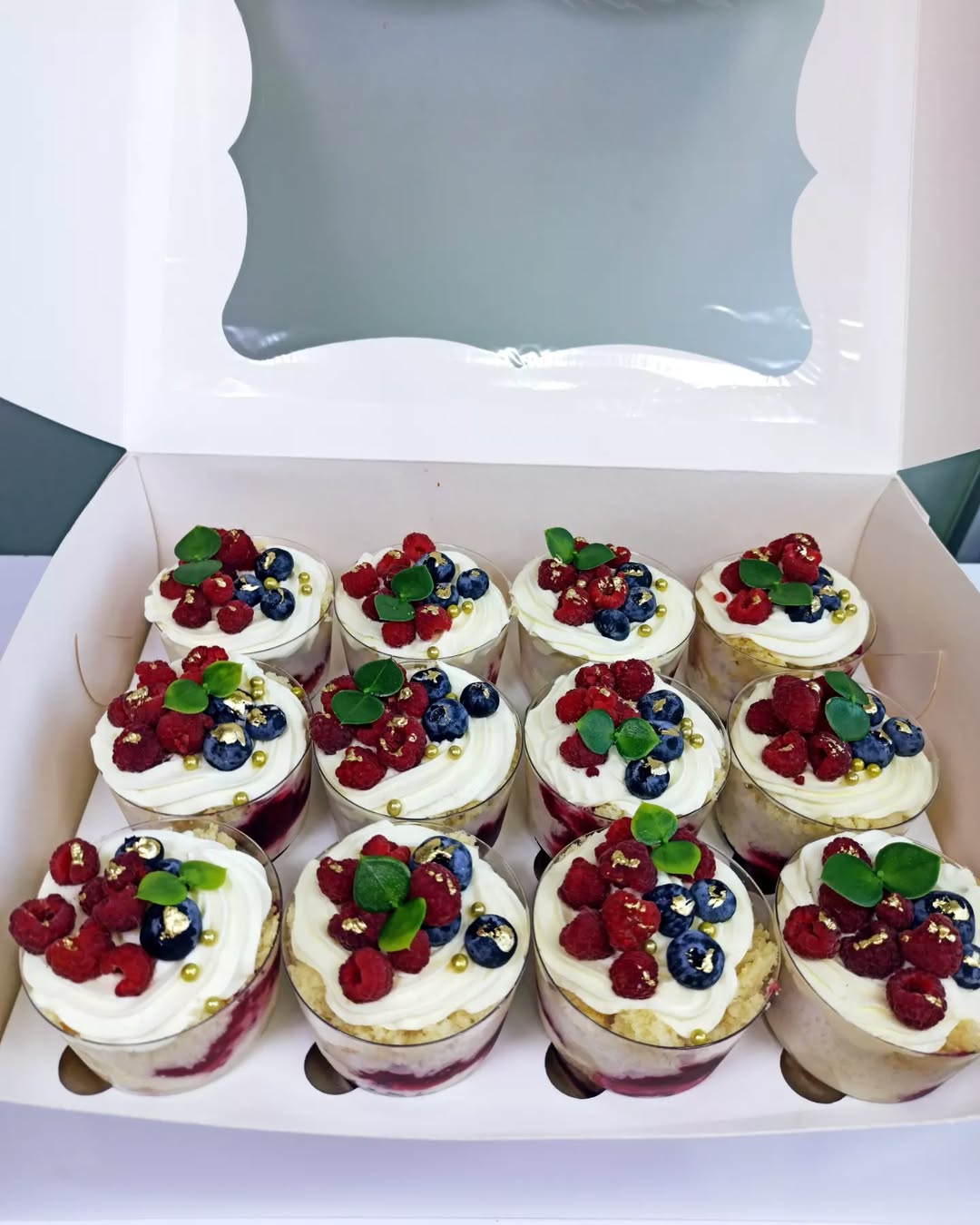 Трайфли Кривий Ріг, десерт у стаканчику, трайфли на замовлення.