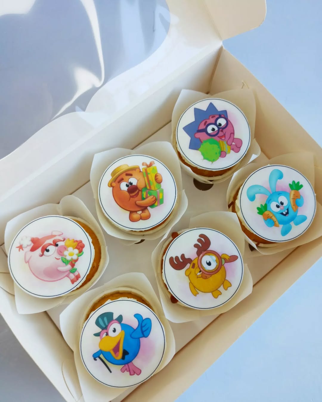 Капкейки Кривий Ріг, капкейки на замовлення, святкові десерти.