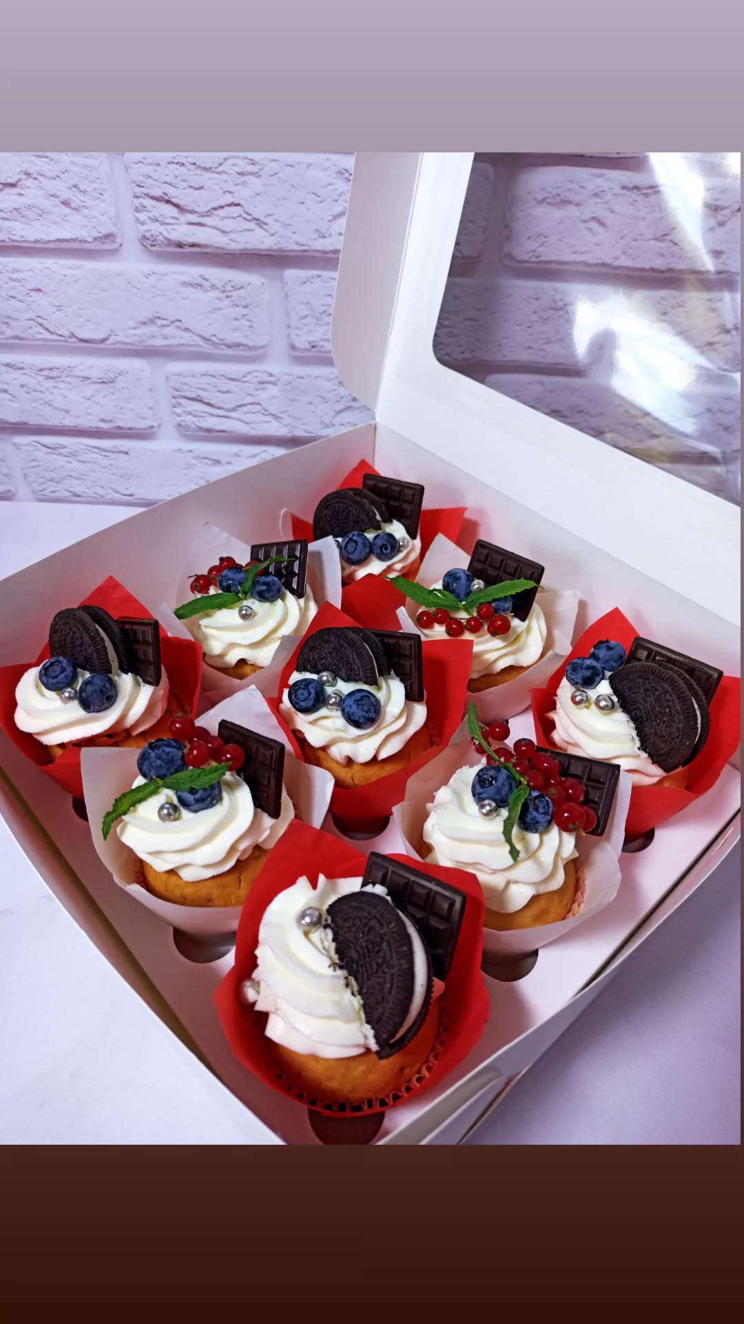 Капкейки Кривий Ріг, капкейки на замовлення, святкові десерти.